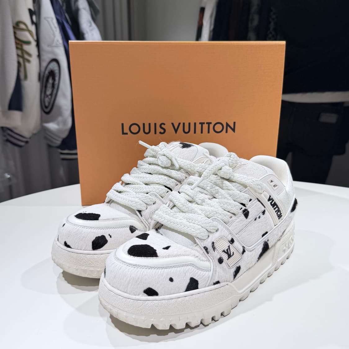 (A/8) / 루이비통 LV 트레이너 쿠사마 야요이 맥시 스니커즈 상품이미지1