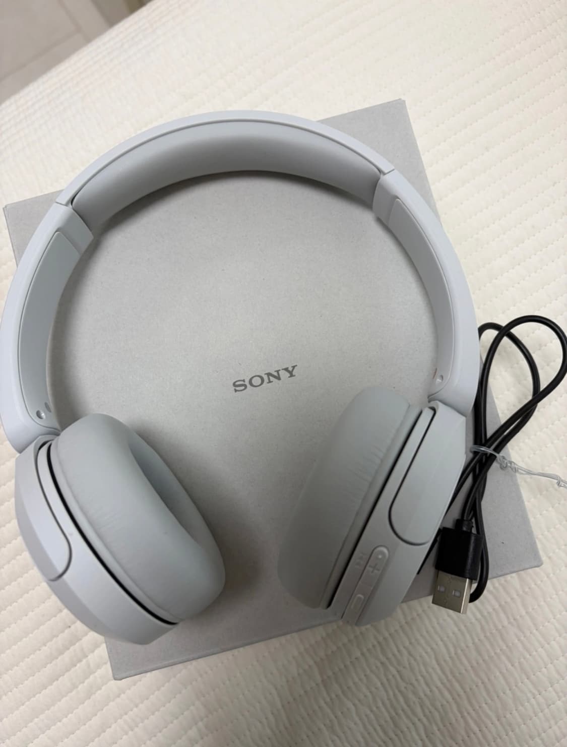 소니 WH-CH520 무선 헤드셋 상품이미지1