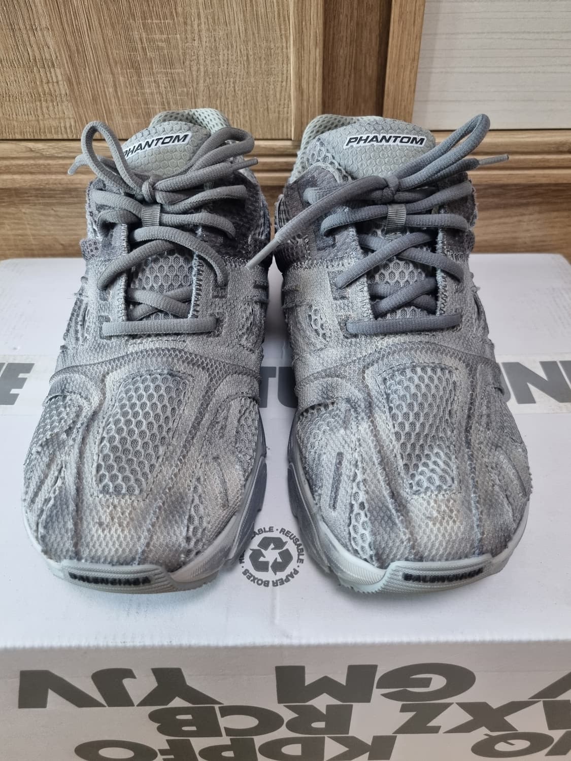 발렌시아가 팬텀 그레이 스니커즈 38 상품이미지1