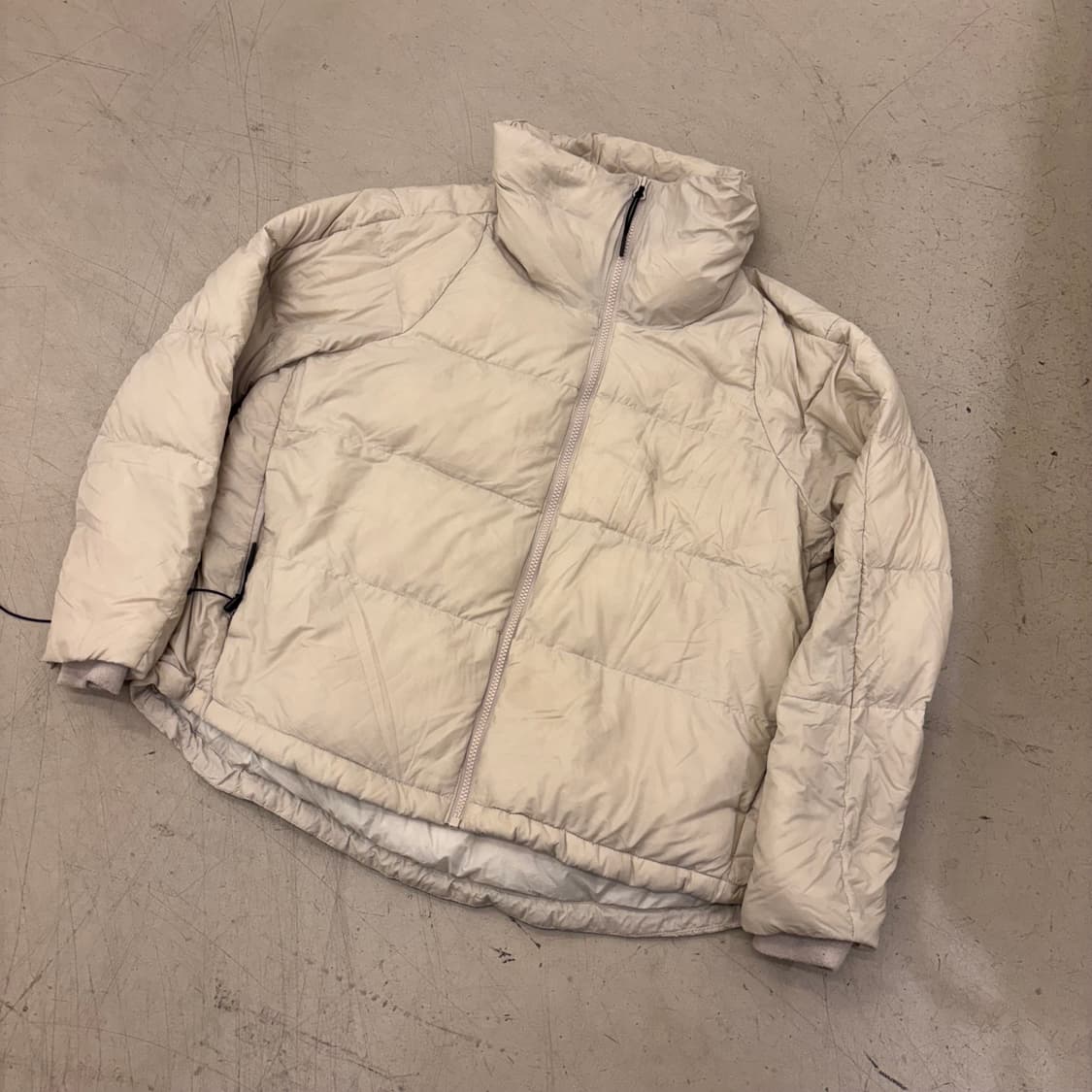 나이키 아이보리 덕다운 패딩 상품이미지1