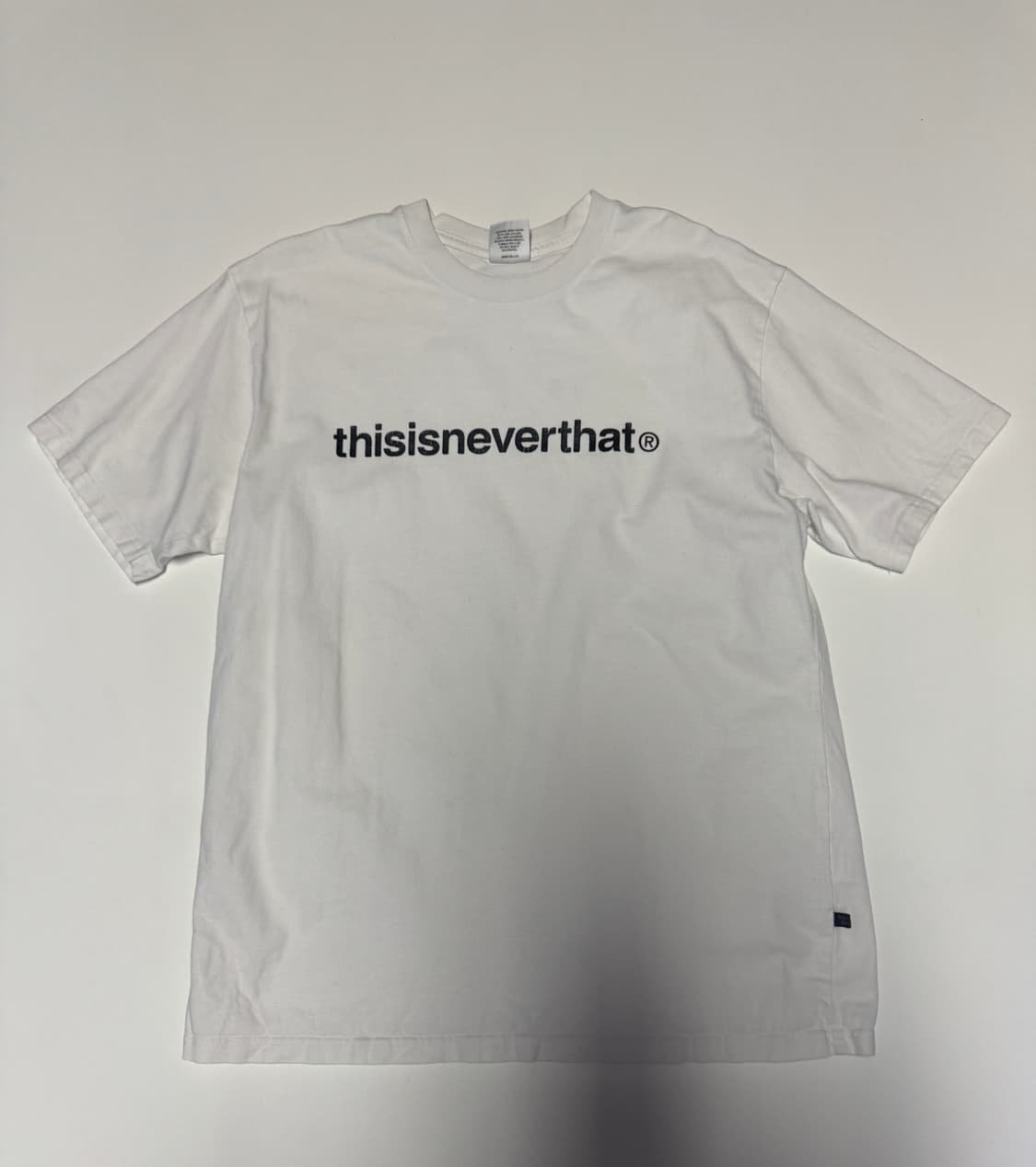 디스이즈네버댓 스펠아웃 화이트 반팔 티셔츠 M 상품이미지1