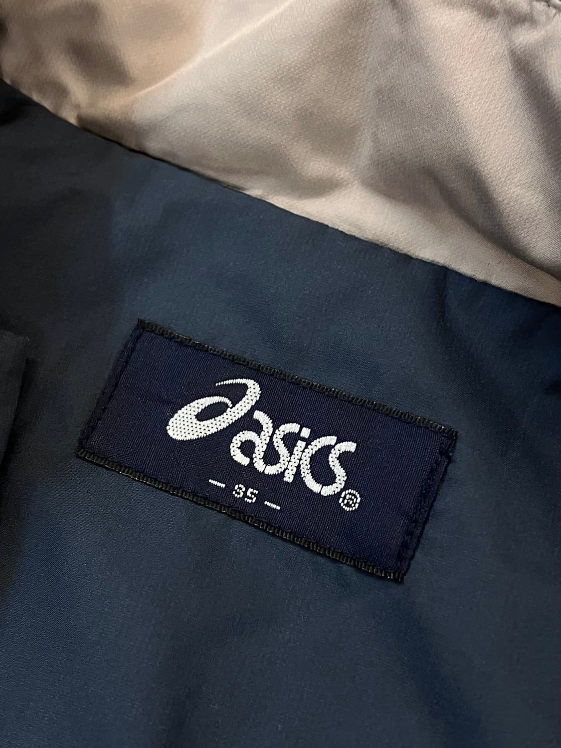 아식스 버클 포인트 바람막이 네이비 95 #csz3704 상품이미지4