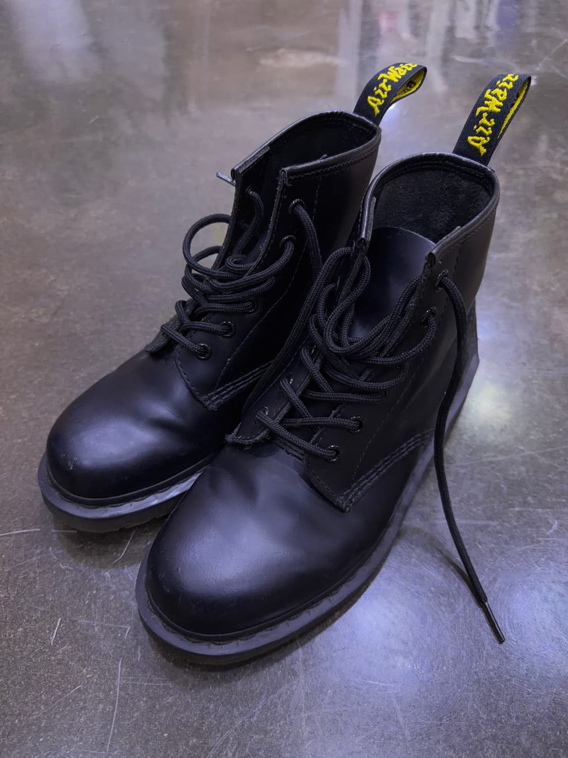 닥터마틴 10064 워커 부츠 6홀 블랙 240 상품이미지1