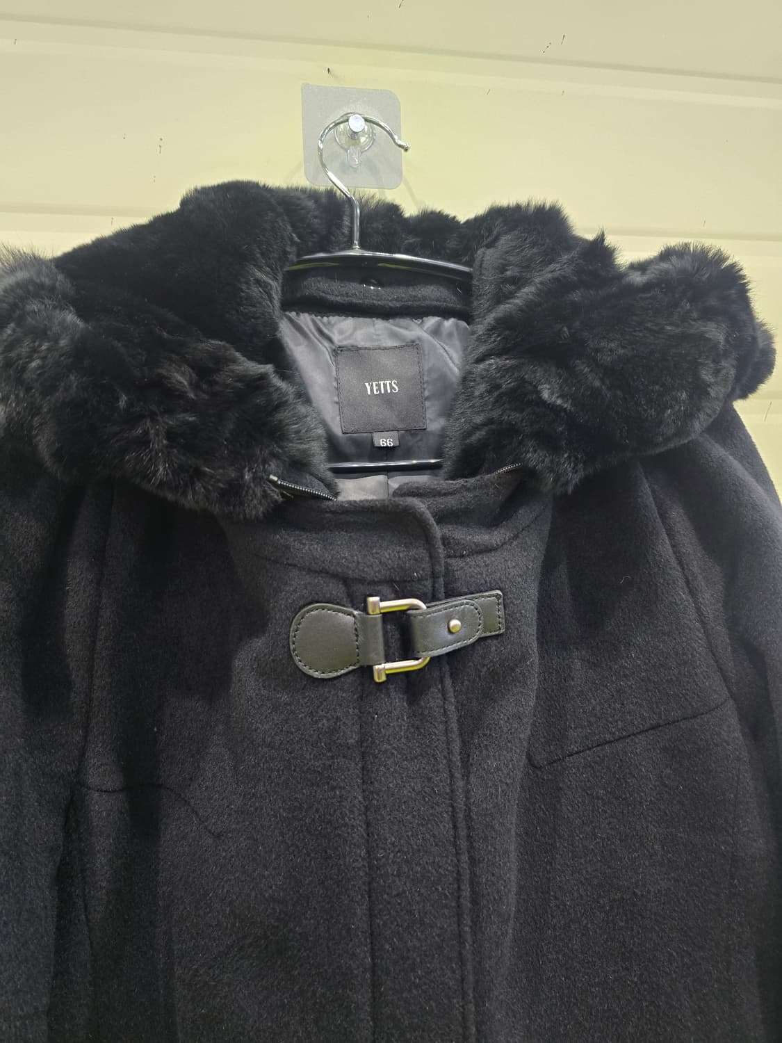 YETTS 후드 퍼 코트 블랙 상품이미지3