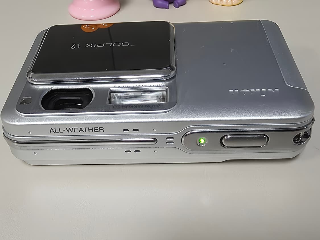 니콘 쿨픽스 S2 빈티지 디지털카메라 상품이미지2