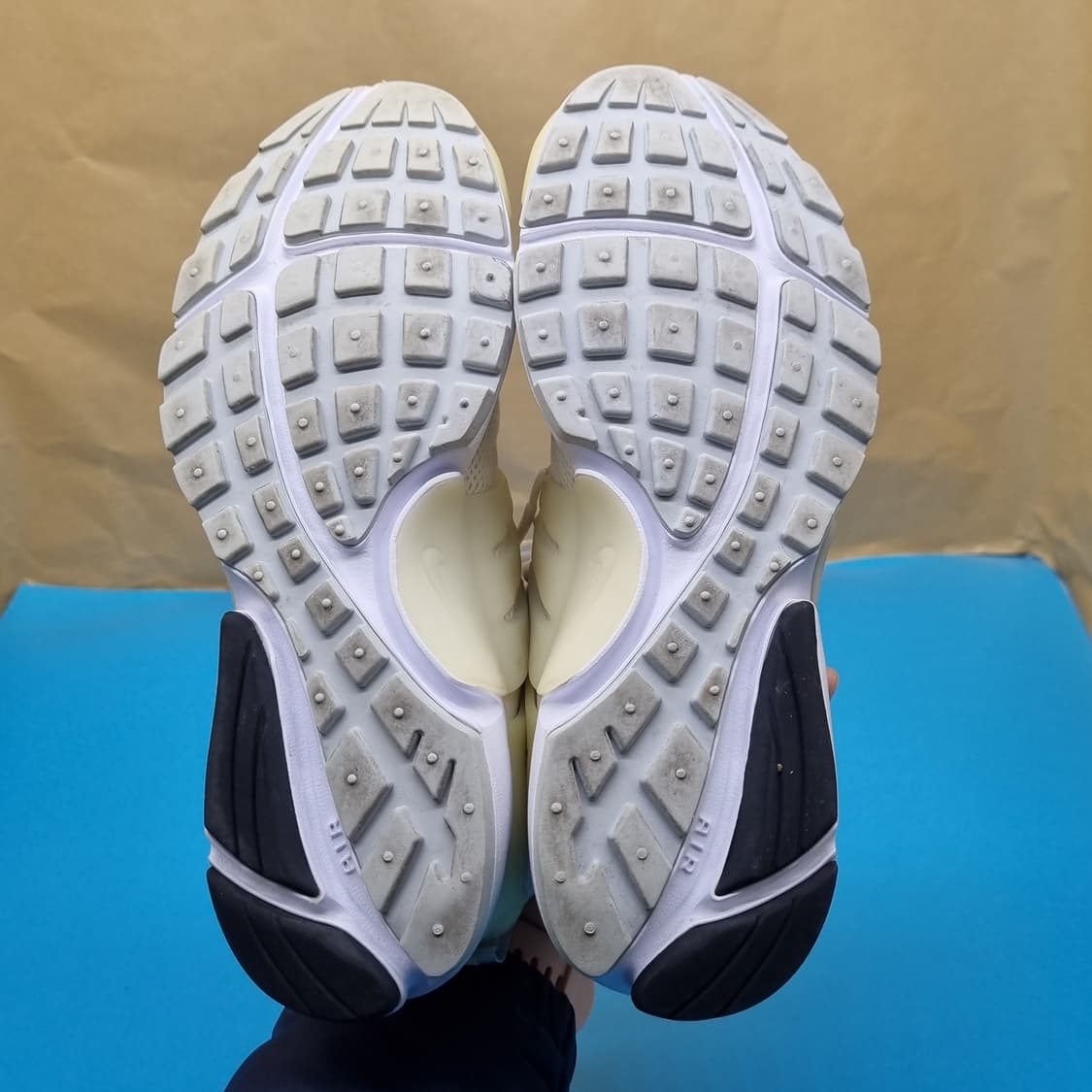 나이키 에어 프레스토 여성운동화230  상품이미지3