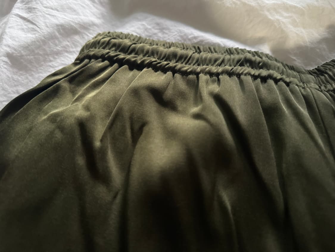 더미스테리어스호텔 레이스 쇼츠 - 카키 상품이미지3