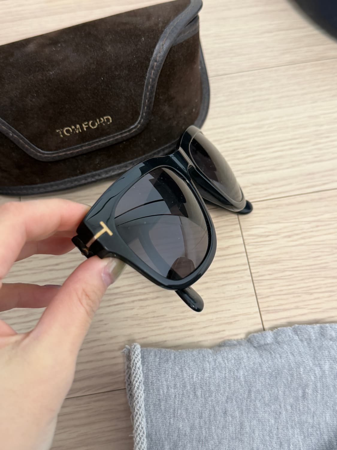 톰포드 선글라스 상품이미지2
