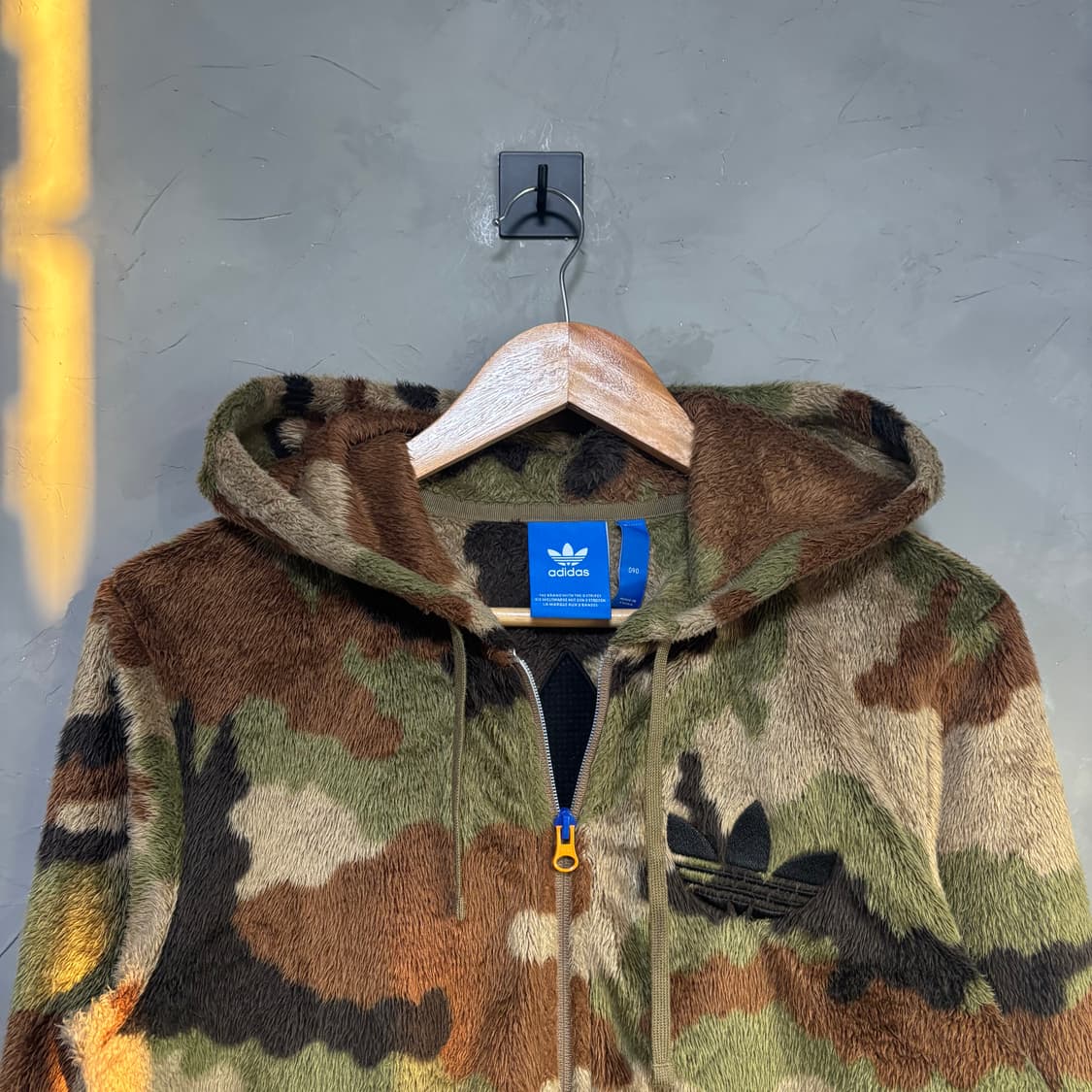 아디다스 파이어버드 빅로고 카모 쉐르파 플리스 상품이미지2