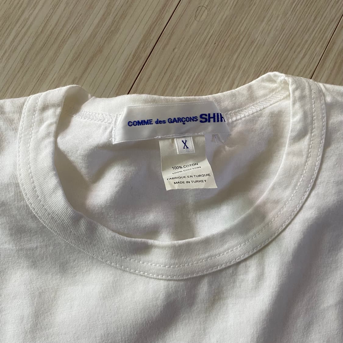 [XL] 꼼데가르송 셔츠라인 로고 반팔 티셔츠 상품이미지2