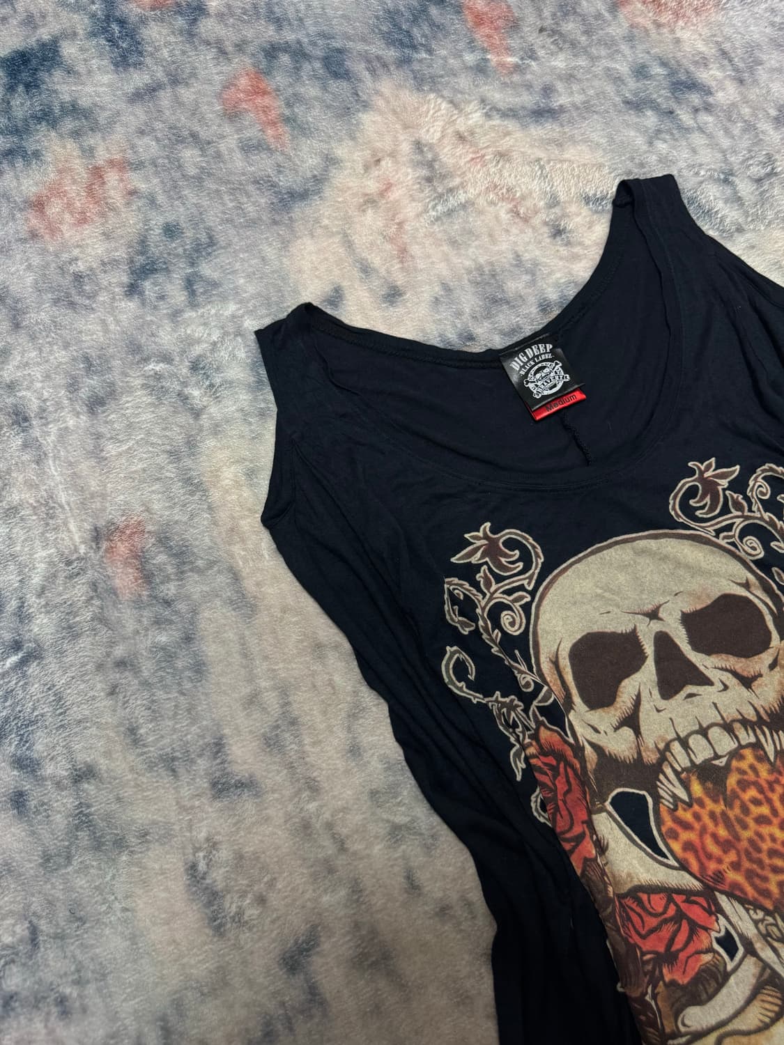 Dig deep off shoulder skull rayon cut se 상품이미지3