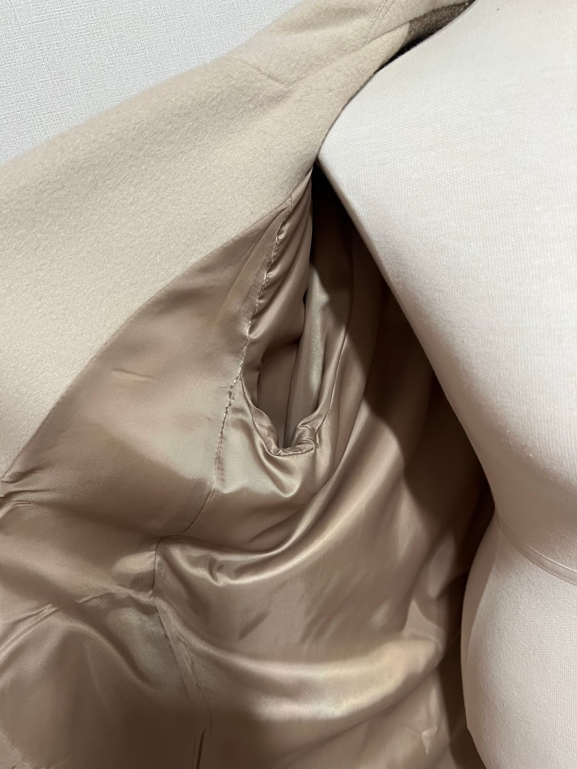 크로커다일 아이보리 코트 95 상품이미지7