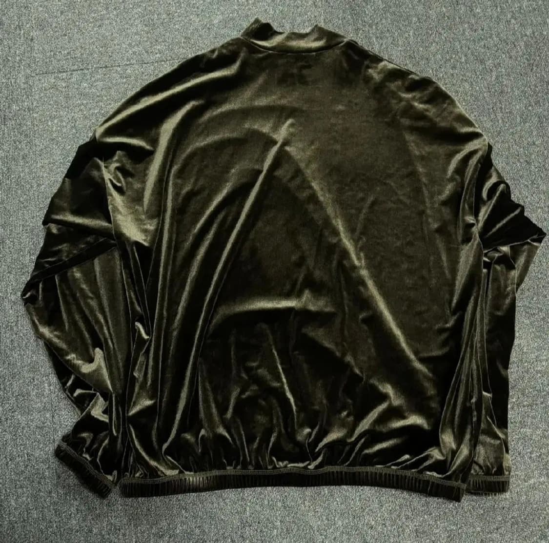 사스콰치패브릭스 벨루어 목폴라 xl 상품이미지2