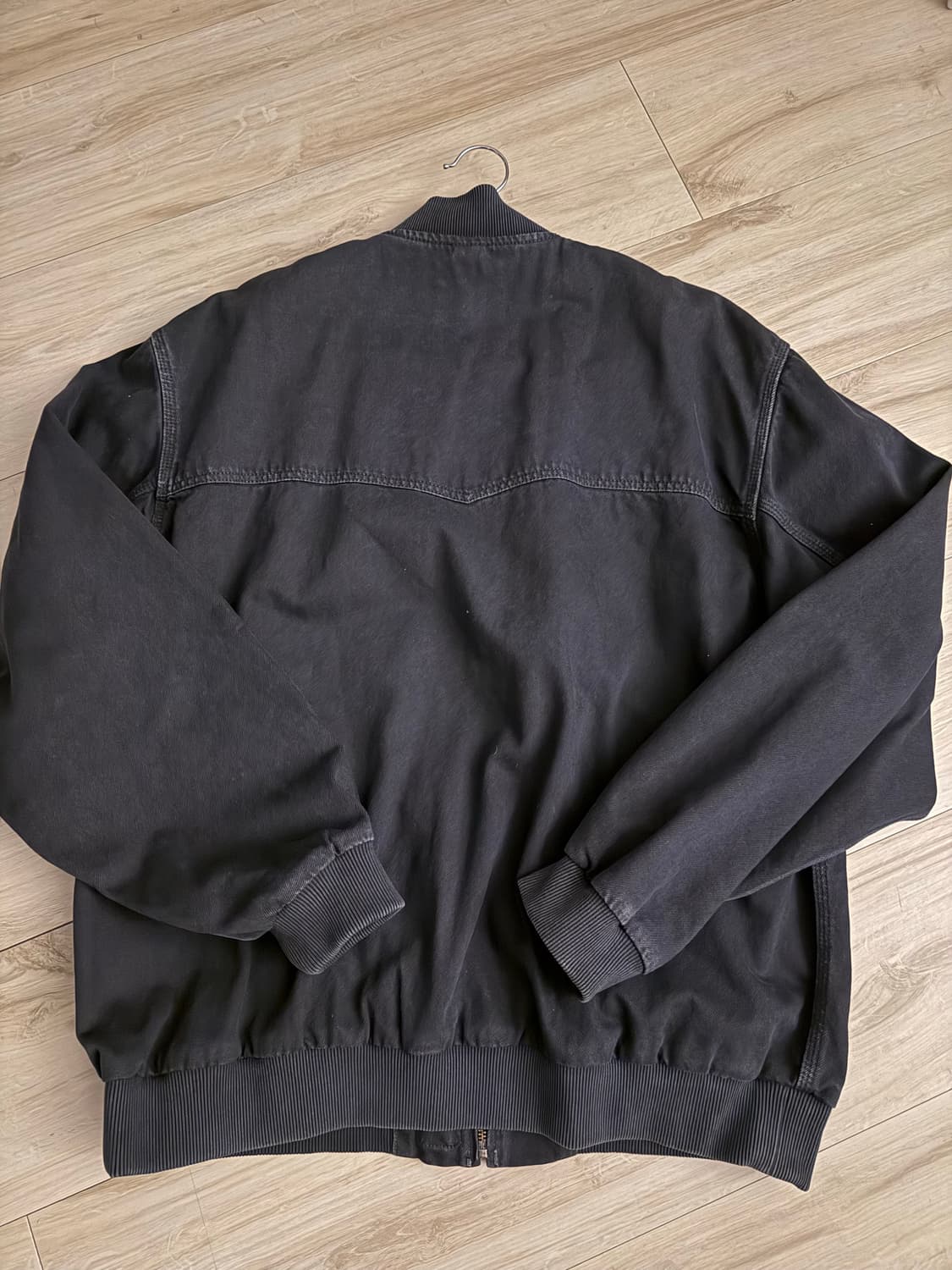 [L]칼하트윕 og산타페 봄버 블랙 스톤 다이드 상품이미지3