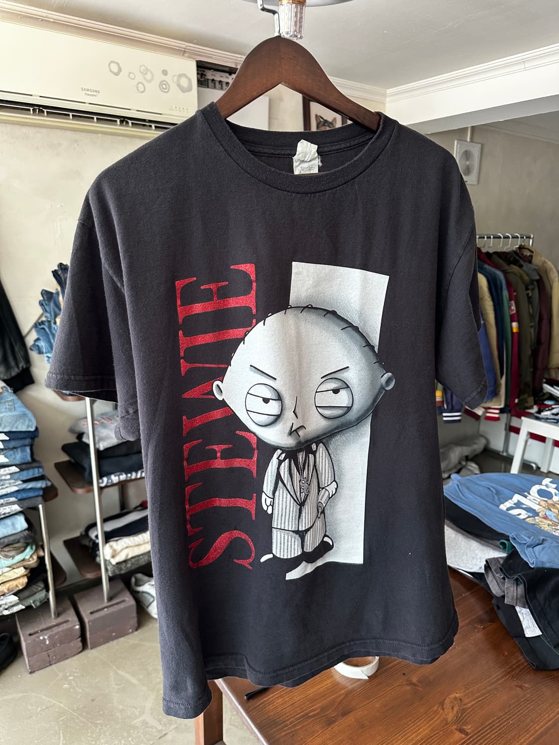 Family Guy Stewie Griffin “GENIUS” Tee 상품이미지2