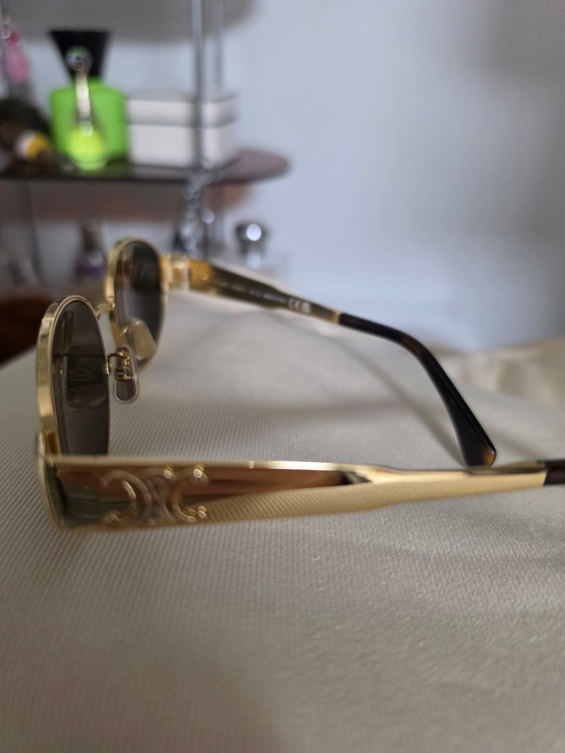 셀린느 트리옹프 선글라스 골드메탈 상품이미지2