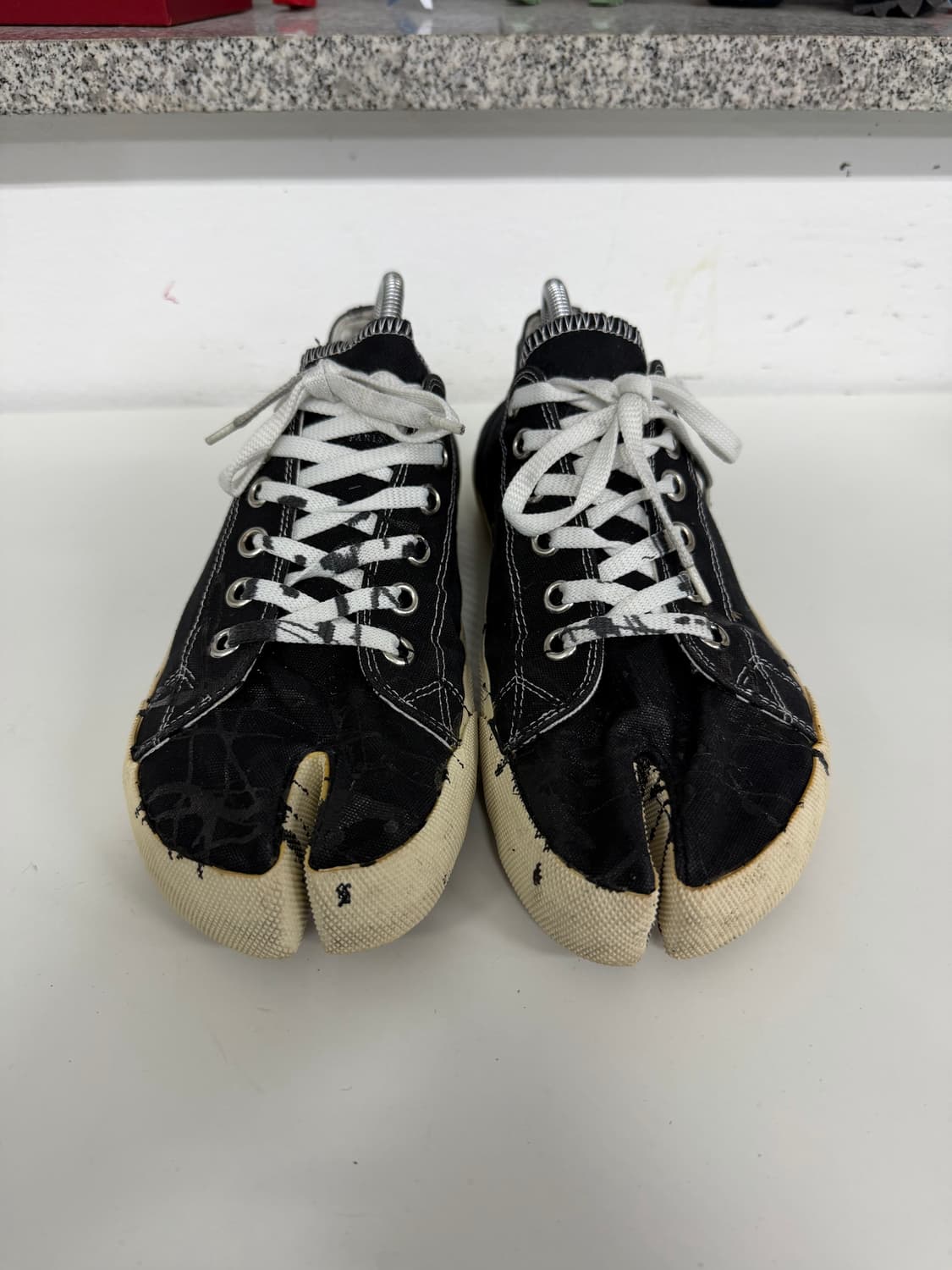 정품) 메종마르지엘라 타비 스니커즈 43 상품이미지1