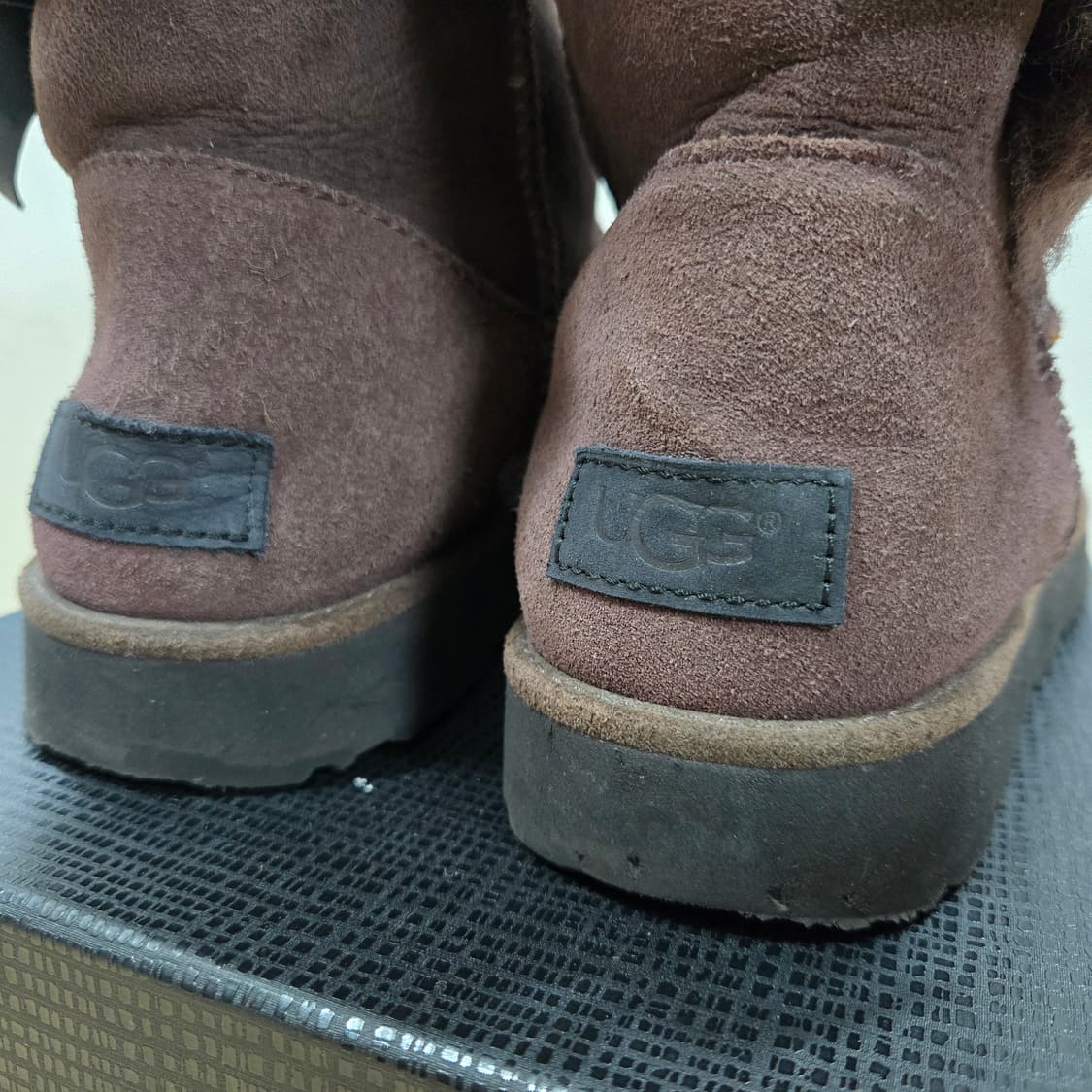 245 어그 UGG 클래식 Knot 초코 상품이미지7