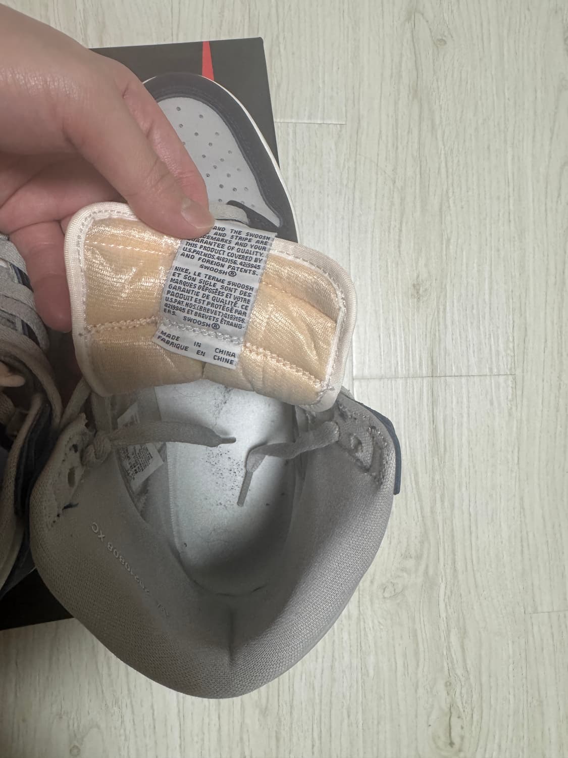 조던 1 하이 컬리지 니이비(조지타운) 상품이미지4