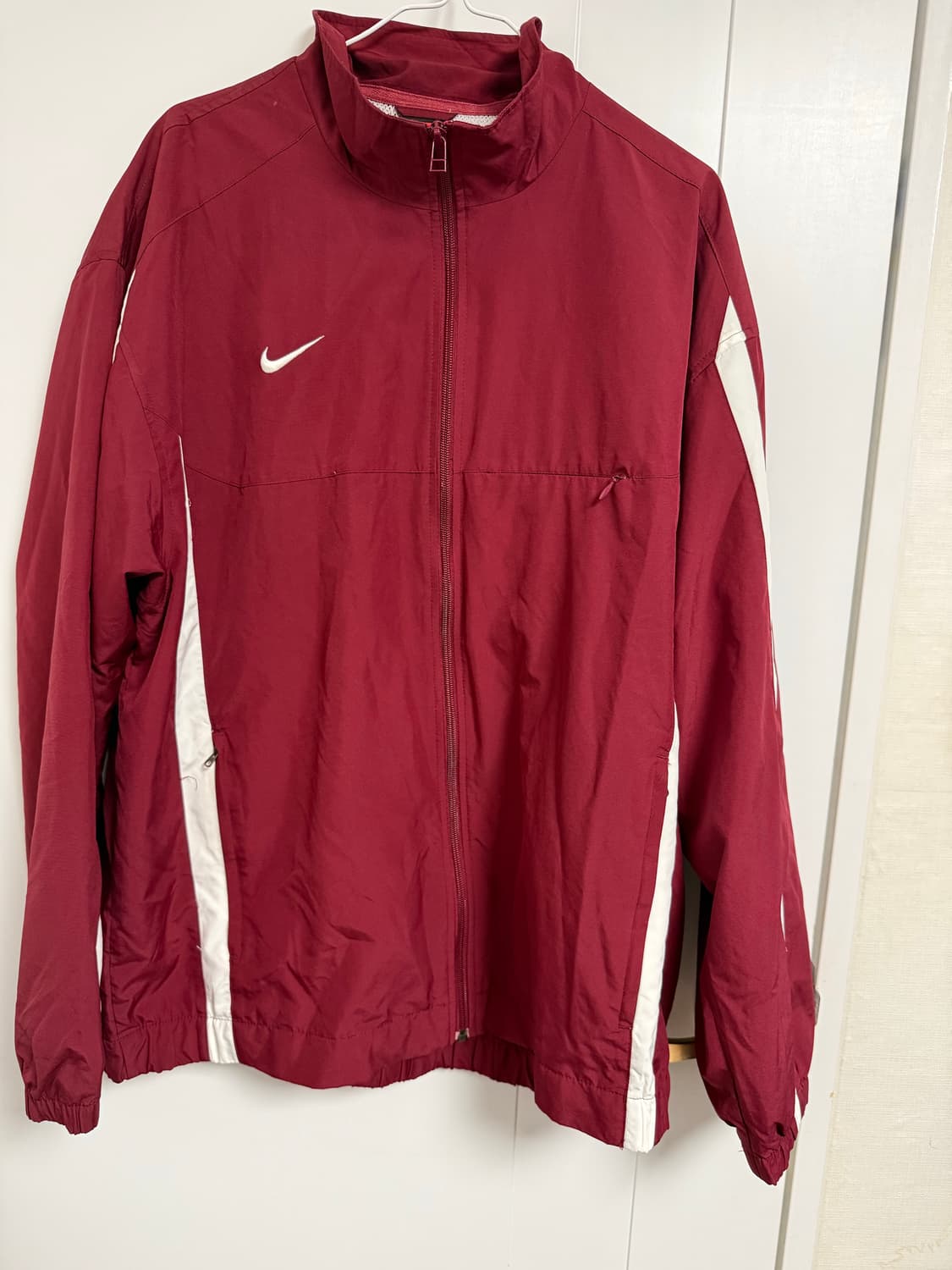 나이키 바람막이 버건디 상품이미지1