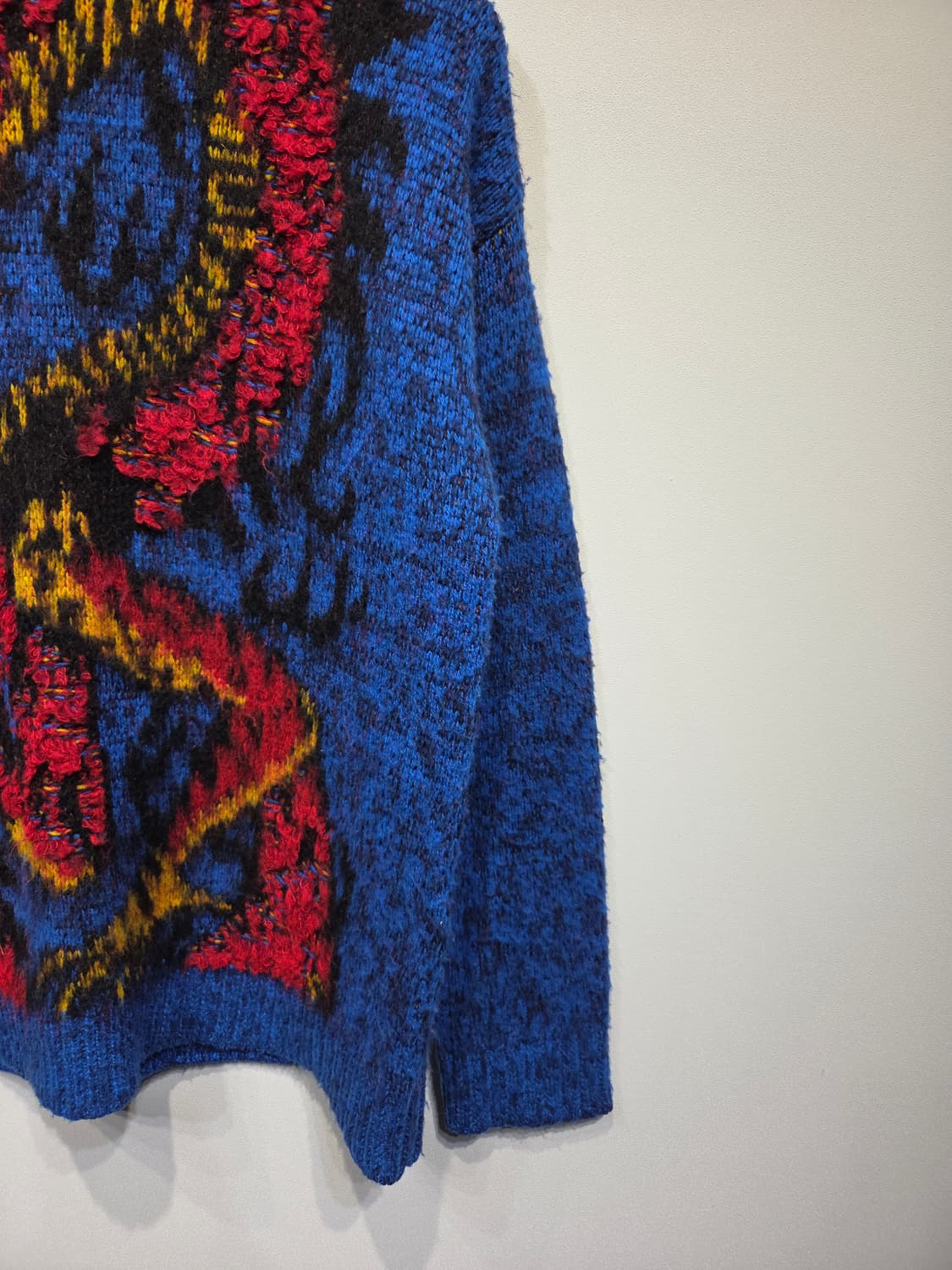 저스트 카발리(Just Cavalli) 텍스처 드래곤 블루 니트 상품이미지5