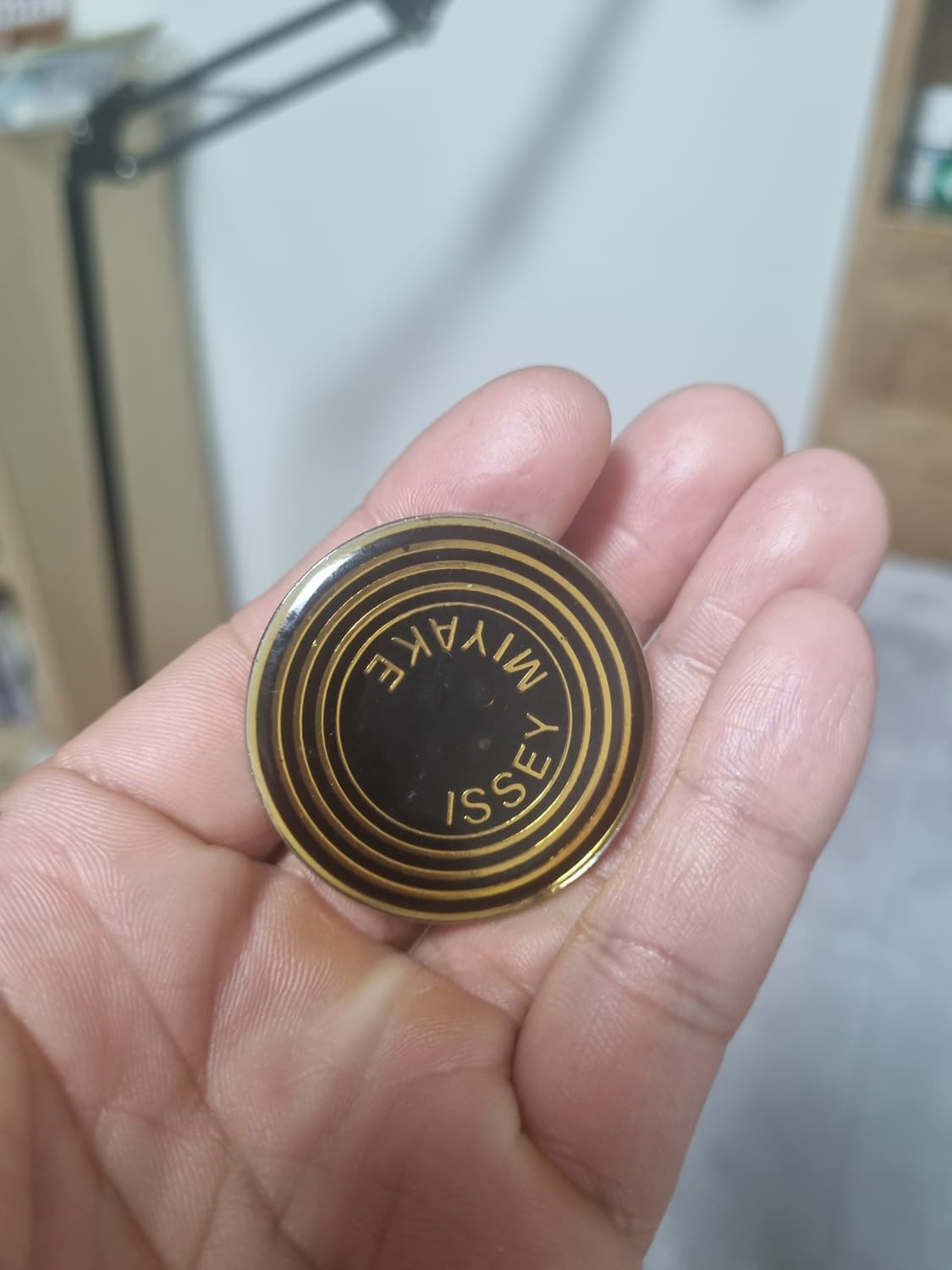 레어 이세이 미야케 단추 뱃지 상품이미지2