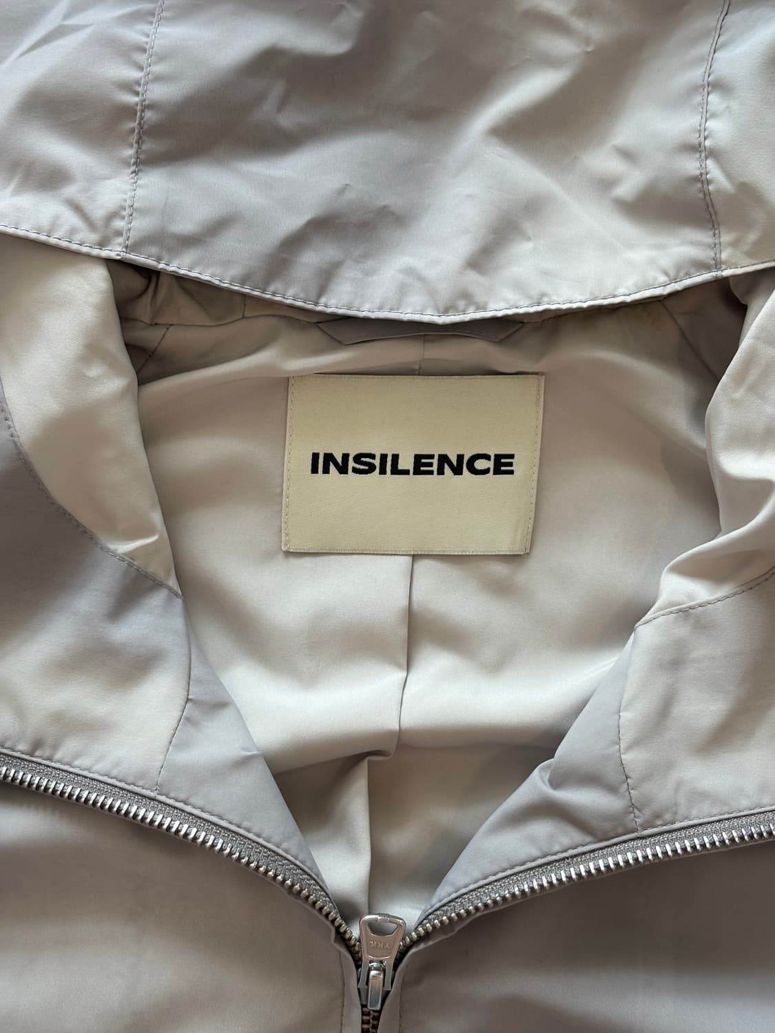 인사일런스 그라데이션 윈드브레이커 L사이즈 상품이미지4