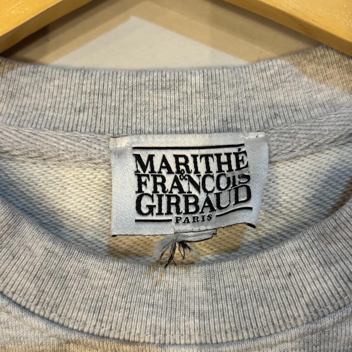 마리떼 프랑소와 저버 로고 맨투맨 라이트그레이 상품이미지3