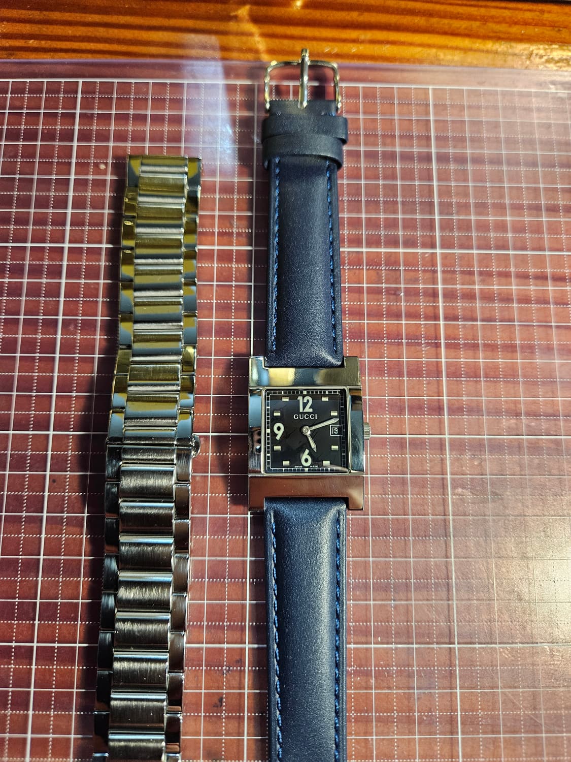 구찌 7700m 스퀘어 24mm(러그20mm) 쿼츠 시계 상품이미지3