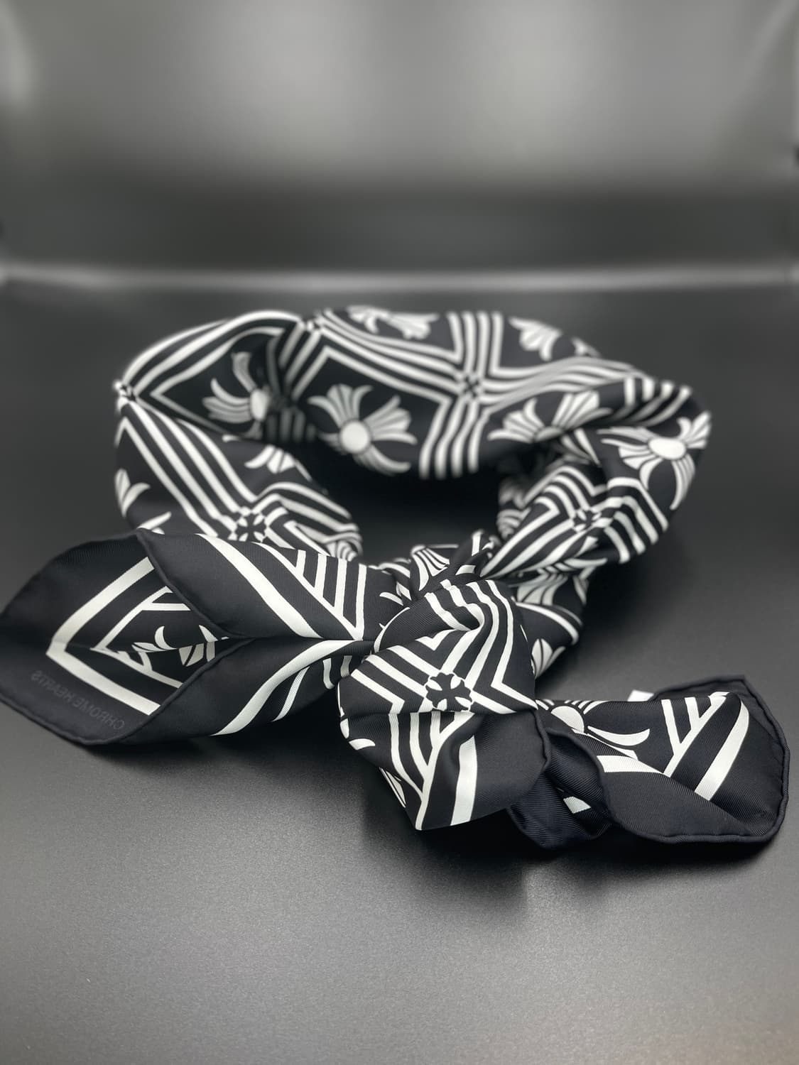 크롬하츠 실크 스카프 매치 플러스 블랙 상품이미지3