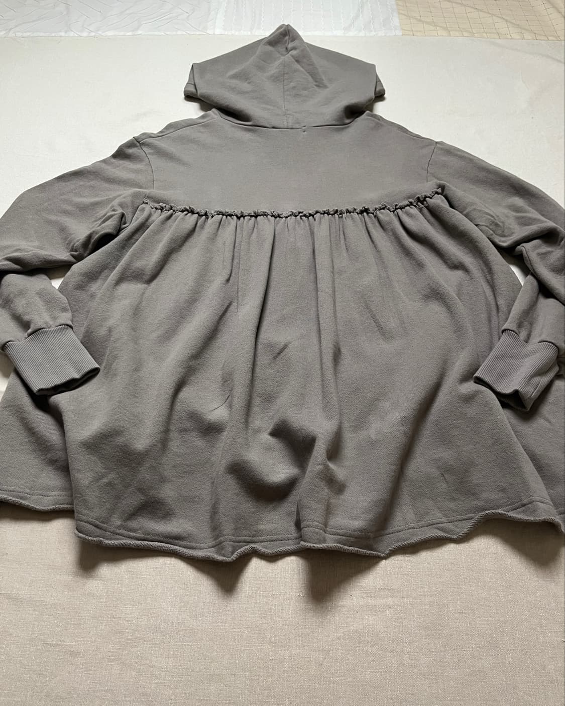 언더커버 백 셔링 플레어 후드 Undercover 레이어드 후드 상품이미지4