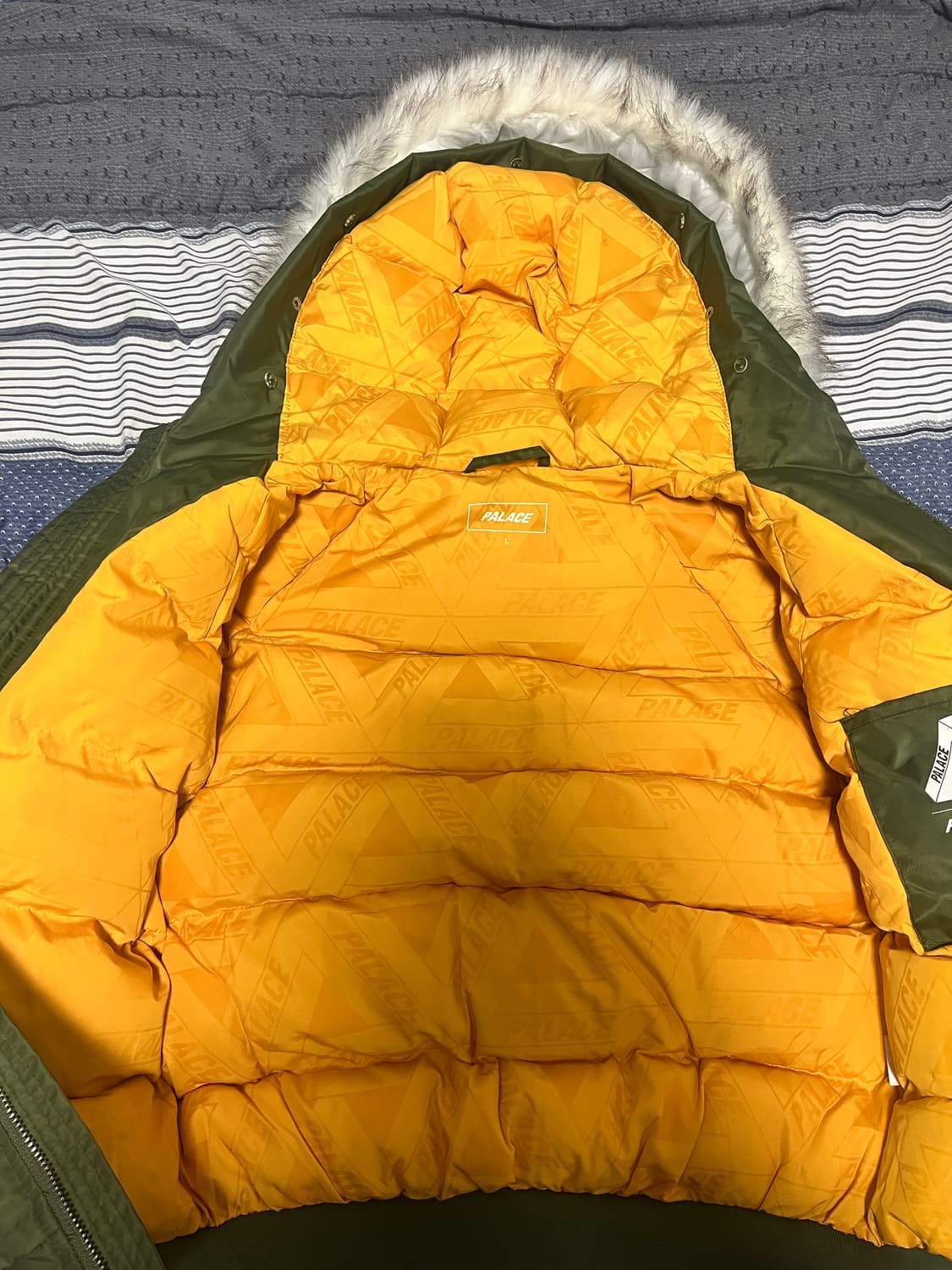 팔라스 패딩 L 카키색상 상품이미지4