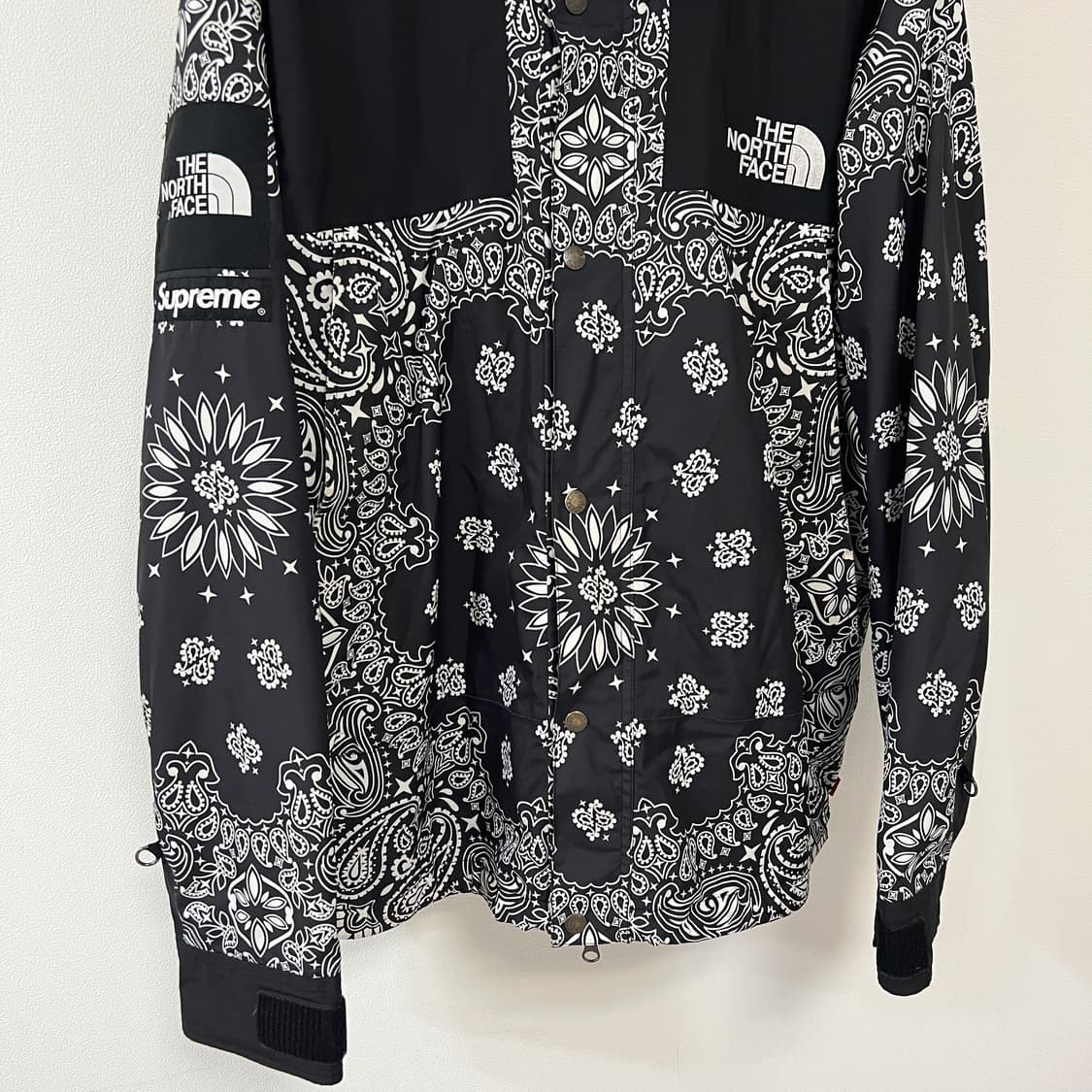 슈프림 노스페이스 14FW 반다나 자켓 블랙 상품이미지4