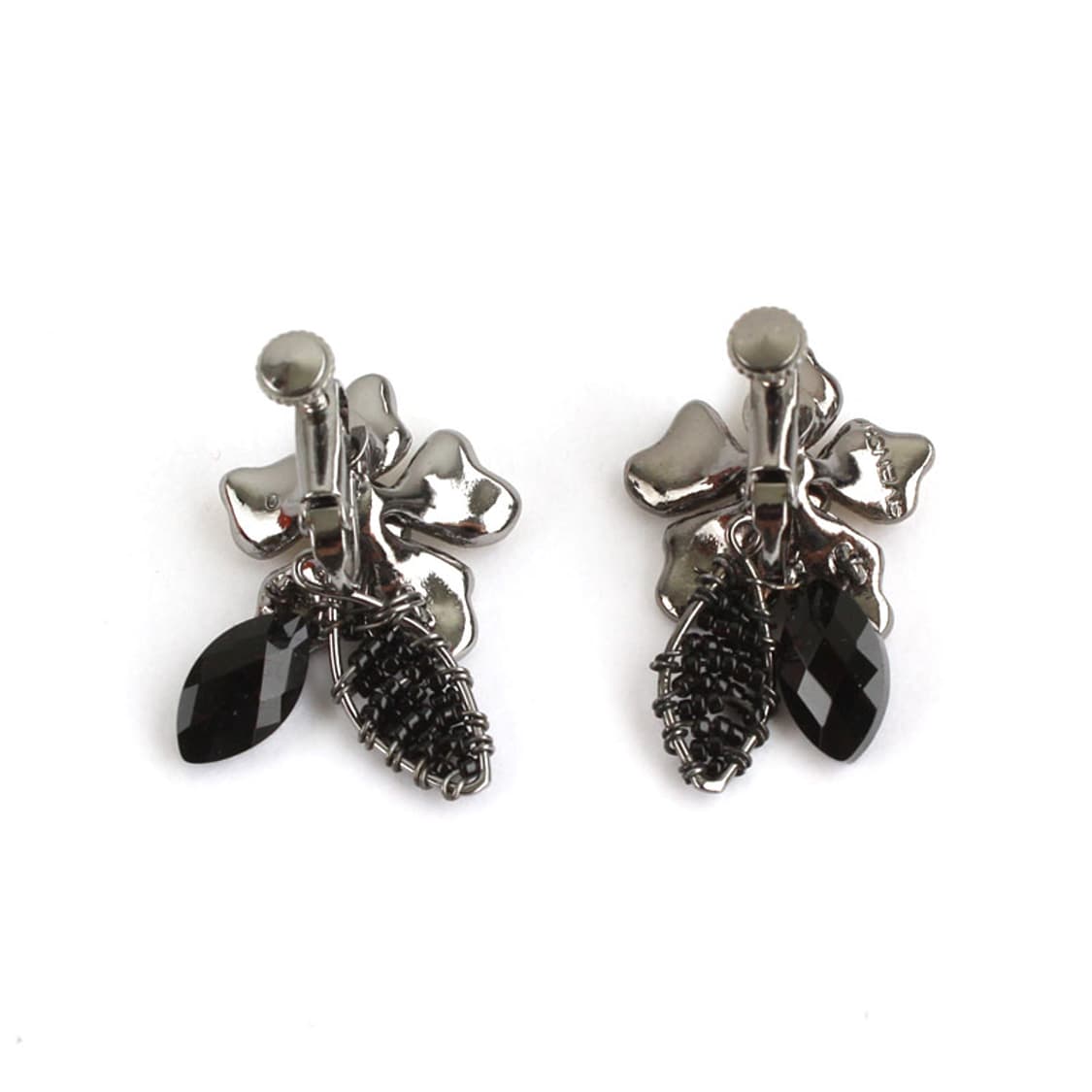 지방시 베이지 플라워 조임형 귀걸이 상품이미지3