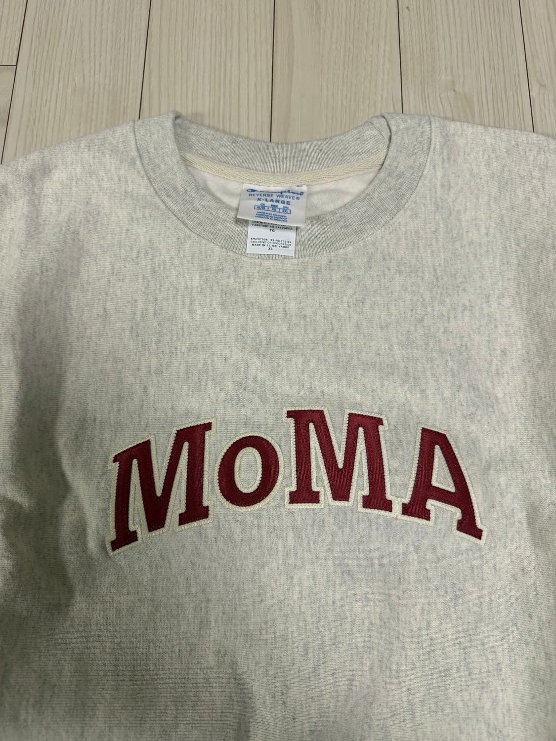 챔피온 리버스위브 MOMA 콜라보 스웨트셔츠 상품이미지2