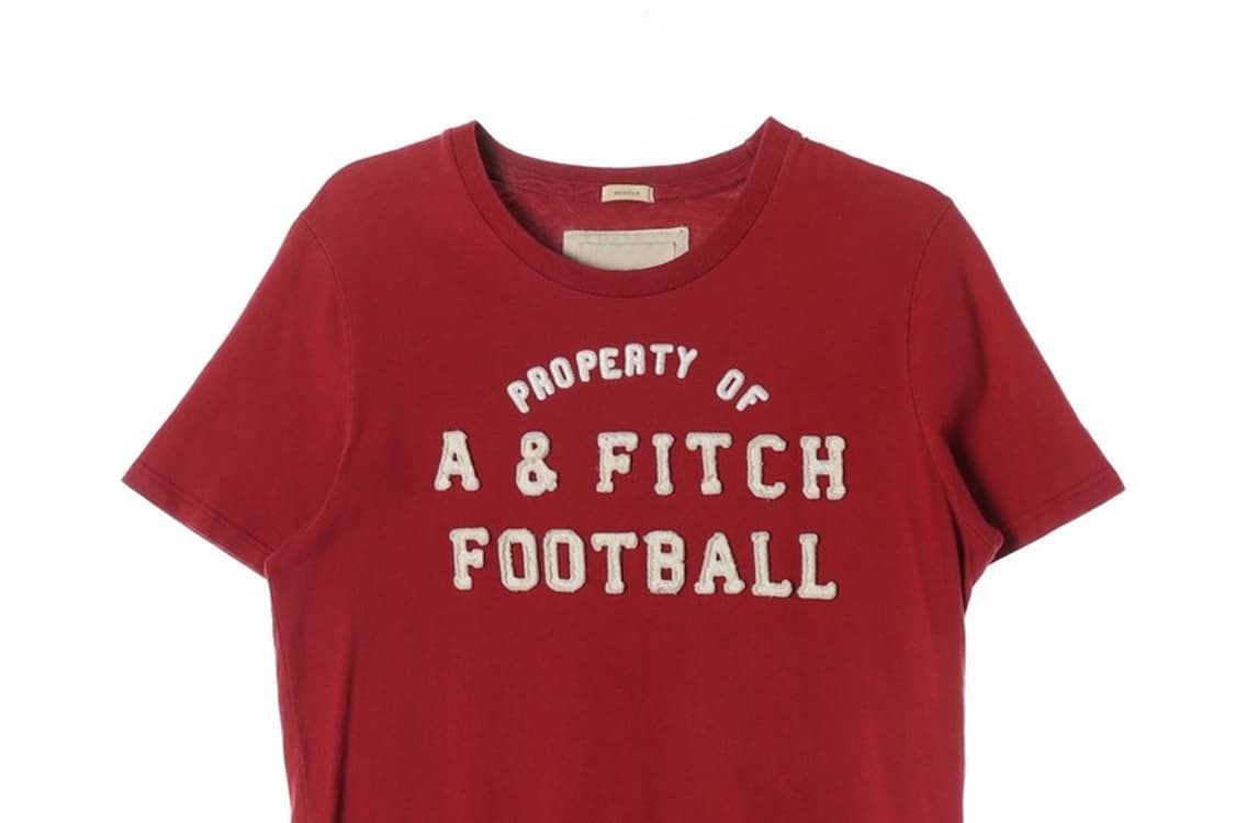 아베크롬비 앤 피치 레드 레터링 반팔티 L 상품이미지3