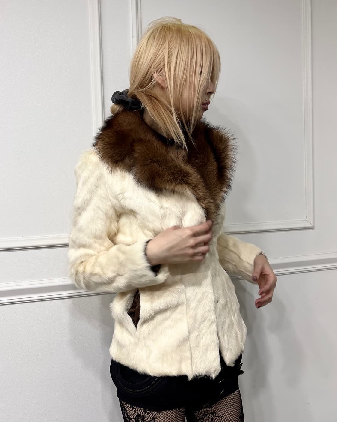 Gal Mood KidLamb White Fur Jacket 상품이미지1