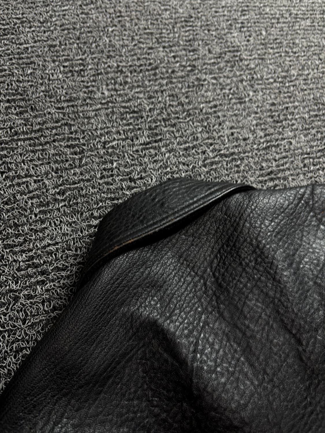 REDOX 빈티지 카우하이드 & 램스킨 절개 디테일 레더 봄버 자켓 14 상품이미지5