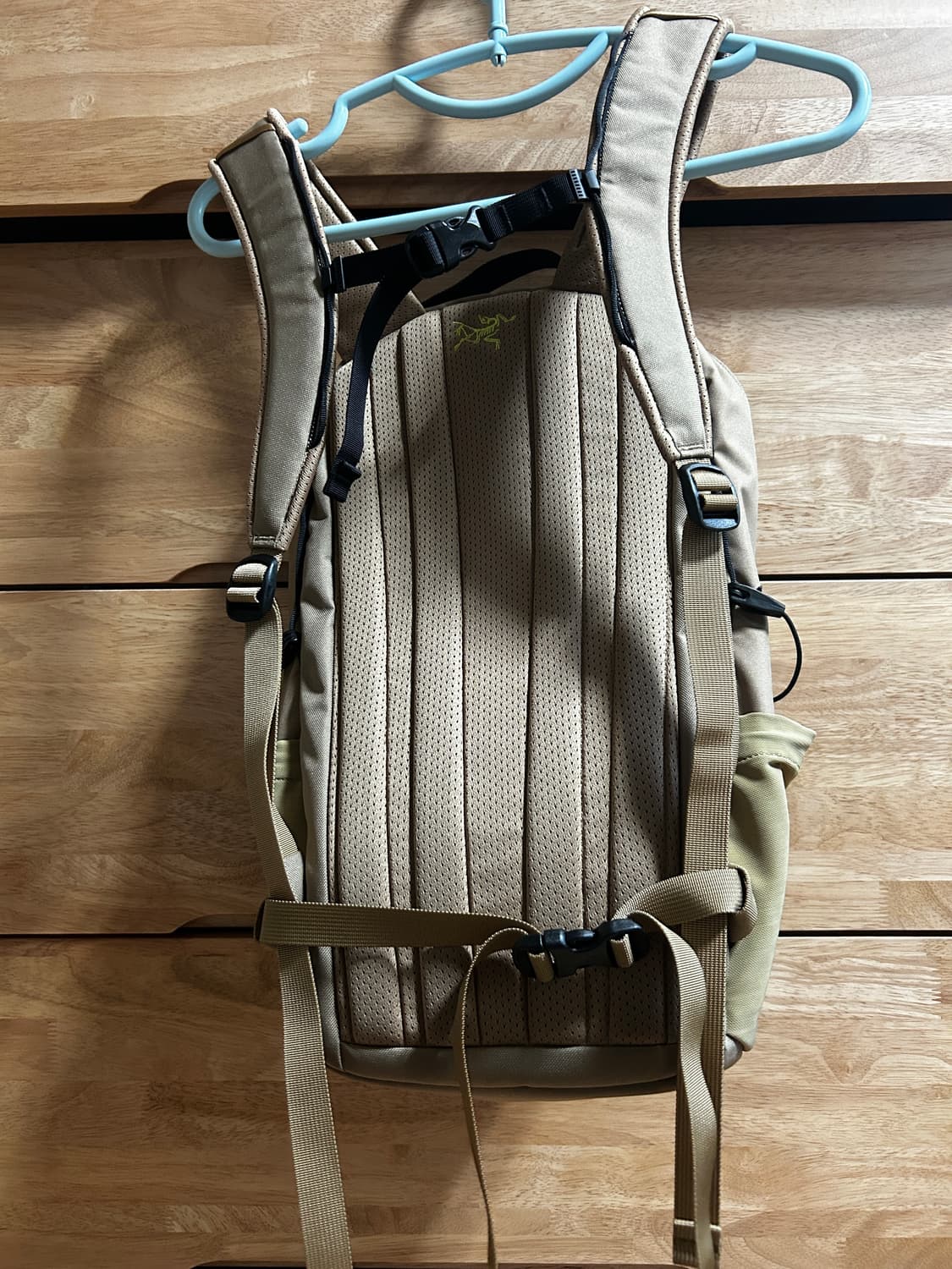 아크테릭스 맨티스 16 유포리아 베이지 상품이미지4