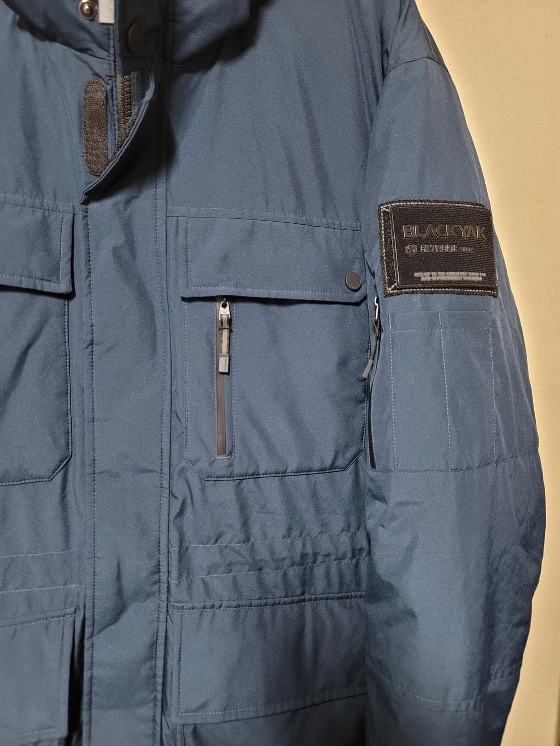 새옷 블랙야크 대장급 구스다운 상품이미지2