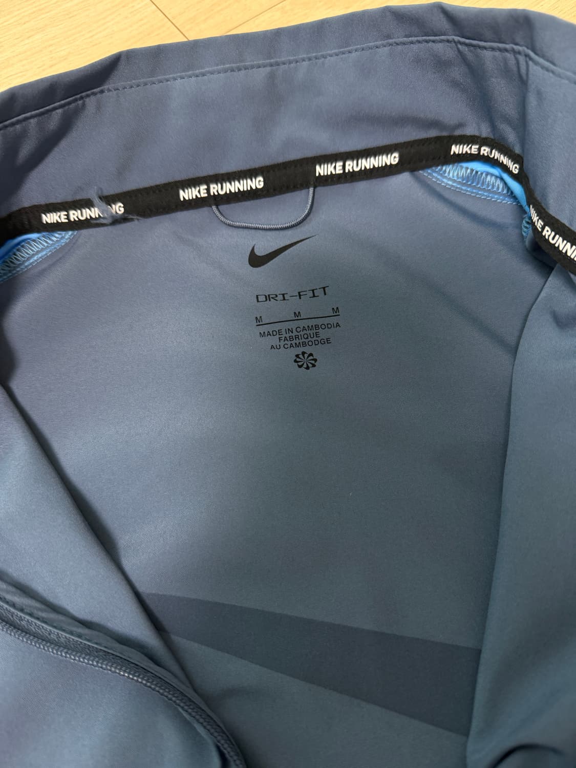 나이키 바람막이 자켓 블루 그레이 M 상품이미지3