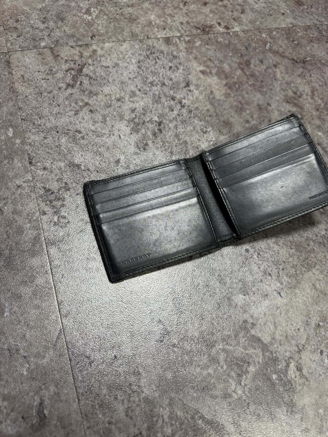 버버리 반지갑  상품이미지2