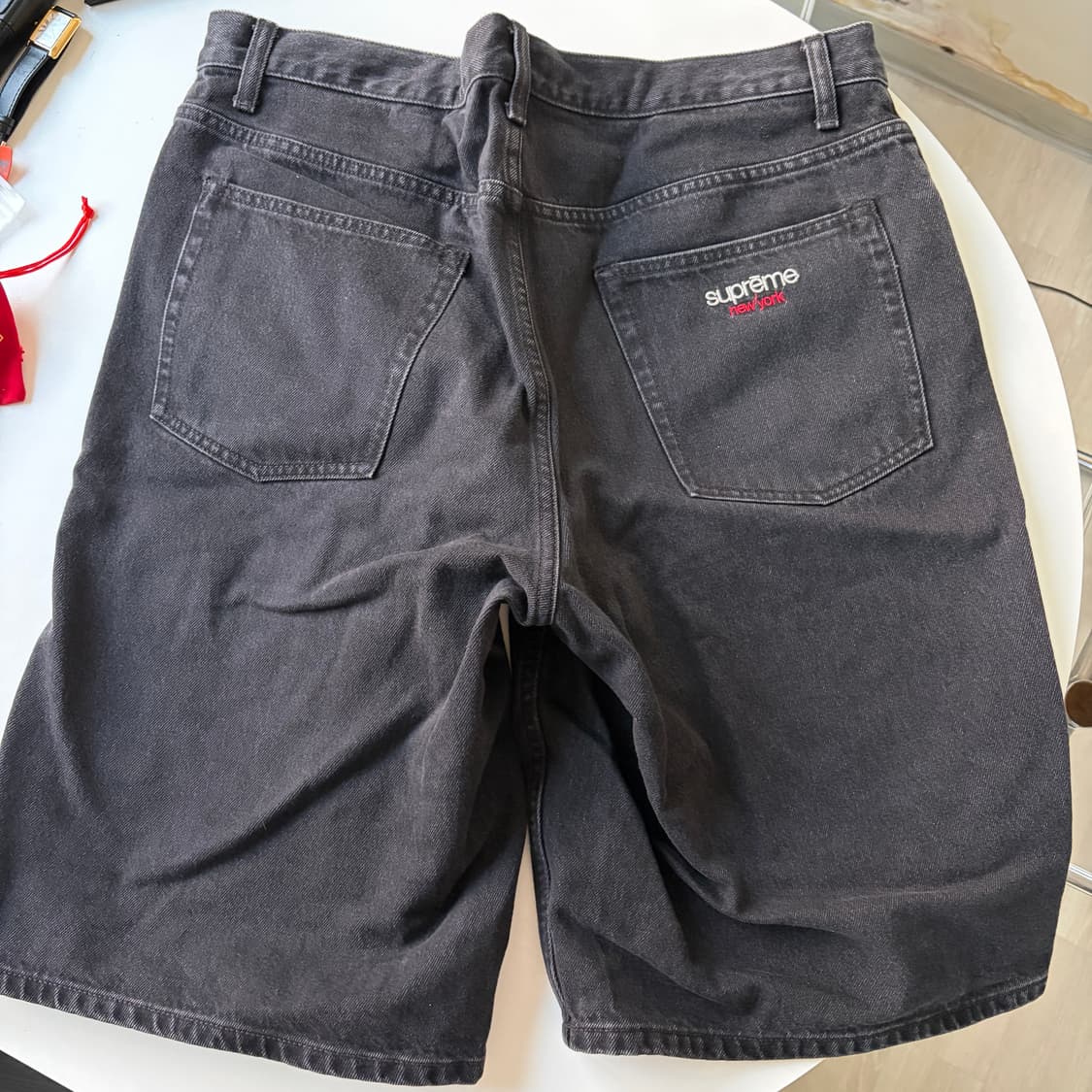 슈프림 배기 데님 쇼츠 상품이미지1