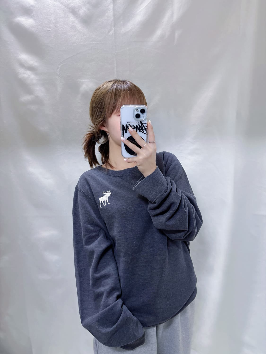 아베크롬비 그레이 순록 자수로고 맨투맨  상품이미지1