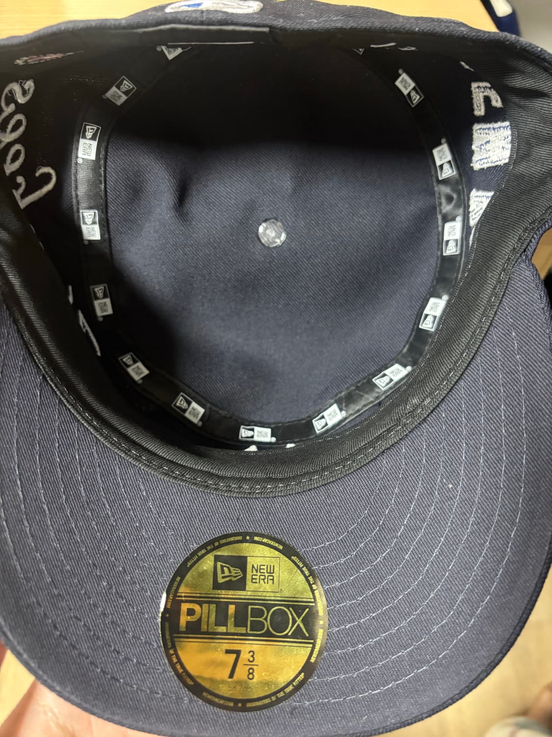 뉴에라 양키스 필박스캡 58.7 상품이미지4