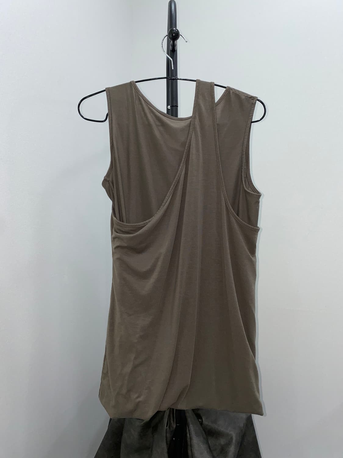 DKNY Draped Asymmetric Tank Top 상품이미지2