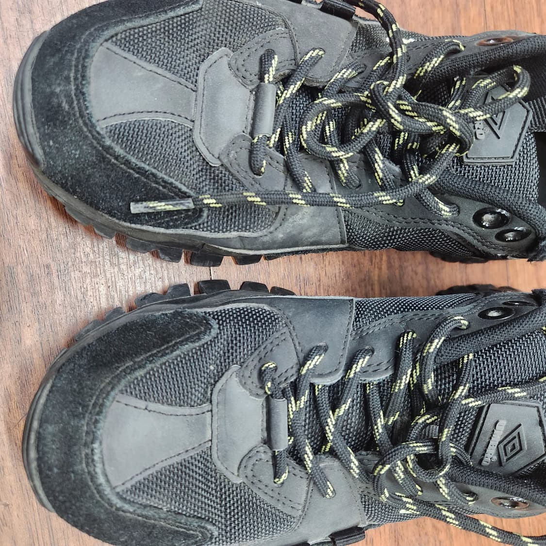 엄브로 범피 코듀라 운동화 US6.5(245) 상품이미지2