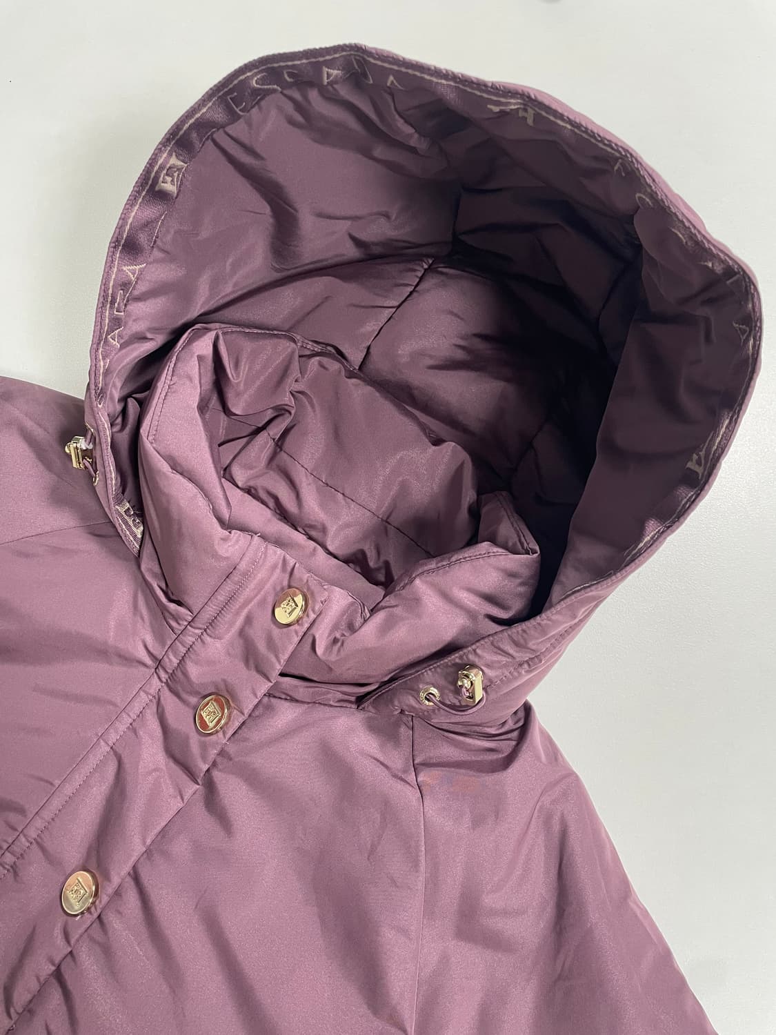 [L] 24FW 에스까다 [새상품]여성 라이트 웨이트 후드 패딩 상품이미지4