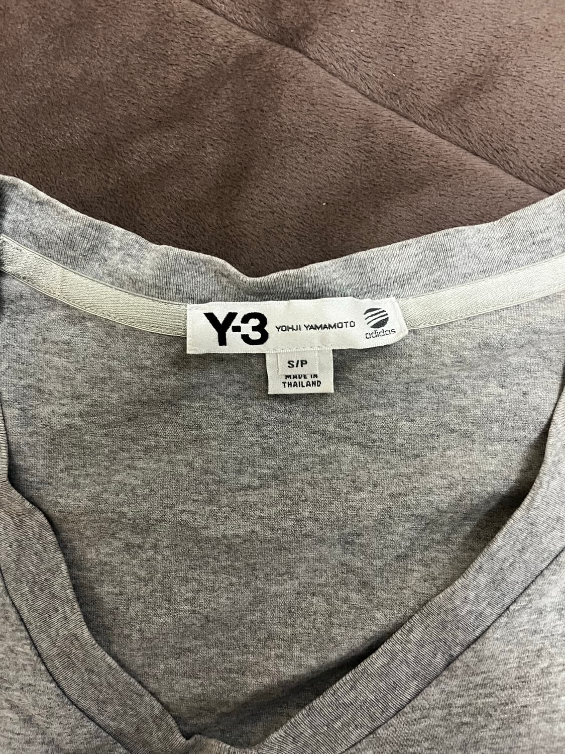 요지 야마모토 Y-3 그레이 티셔츠 상품이미지3