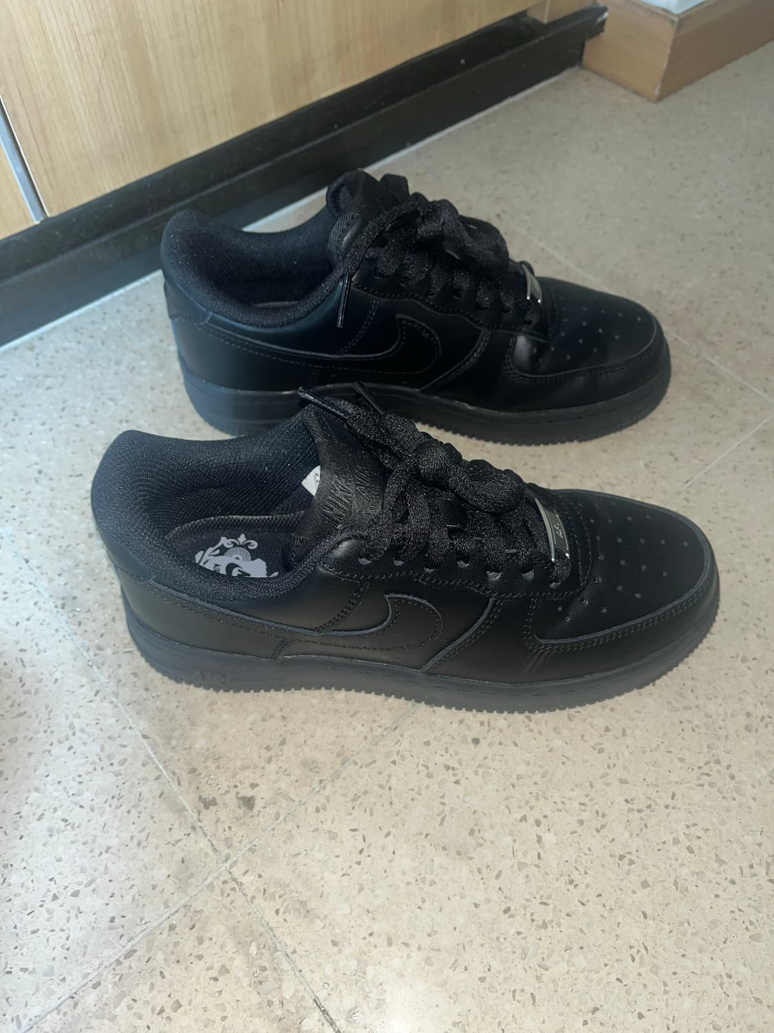 나이키 에어포스 블랙 검정 올검포스 225 상품이미지3